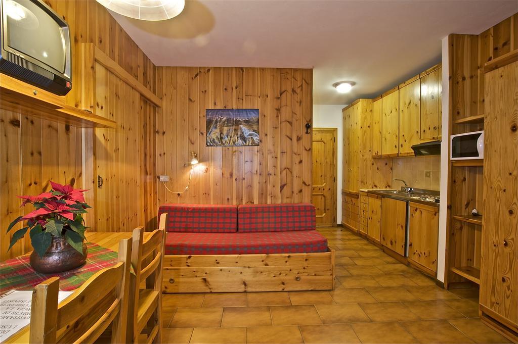Residence Raffaella Santa Caterina Valfurva Room photo