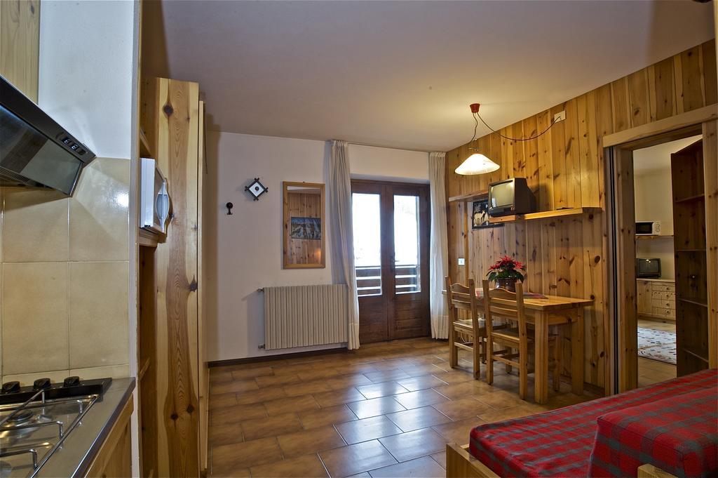 Residence Raffaella Santa Caterina Valfurva Room photo