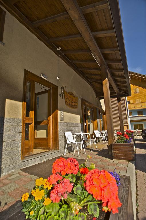 Residence Raffaella Santa Caterina Valfurva Exterior photo